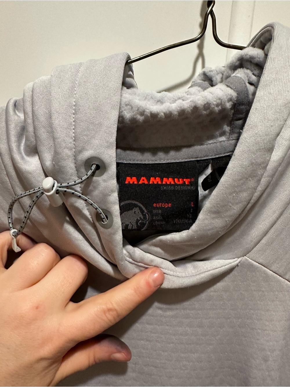 Mammut Light Gray Fleece-Lined Hoodie with Drawcord Good Price Retails $100+